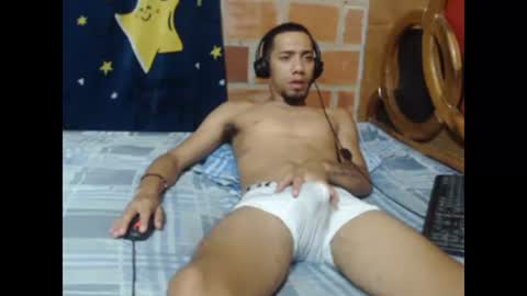 Snapshot of johan_horny_boy chatting on 01.08.25 Johan online show from 01.08.25