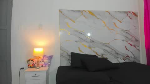 johan online show from 10.31.25