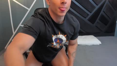 Johan Williams online show from 12.27.24