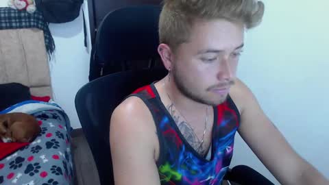 Snapshot of johanleonsweetboy chatting on 10.07.25 JOHAN independient model online show from 10.07.25