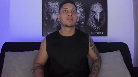 Snapshot of johansmith__ chatting on 10.28.25 Johan Smith online show from 10.28.25