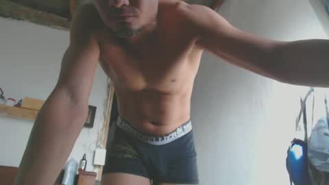 Snapshot of johantorres19 chatting on 02.12.25 johantorres19 online show from 02.12.25