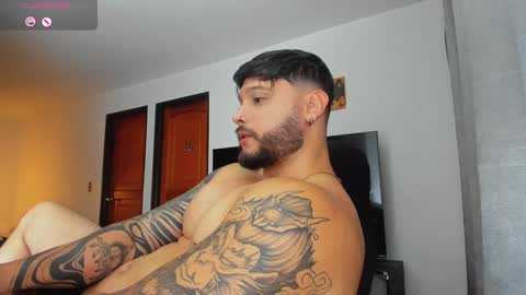 King -    online show from 12.08.24