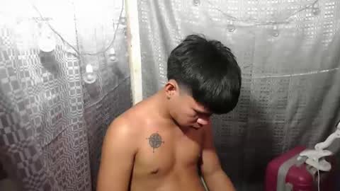 Snapshot of john_carloss chatting on 02.15.26 john and thallea online show from 02.15.26