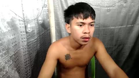 Snapshot of john_carloss chatting on 02.18.26 john and thallea online show from 02.18.26