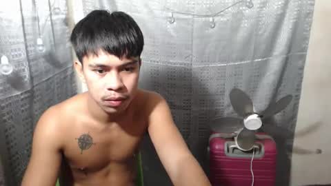 Snapshot of john_carloss chatting on 02.24.26 john and thallea online show from 02.24.26