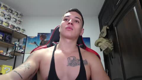 Snapshot of john_s117 chatting on 01.01.25 JOHN online show from 01.01.25