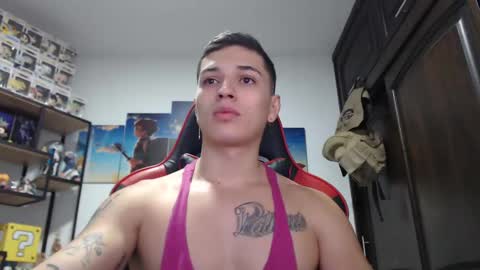 Snapshot of john_s117 chatting on 01.04.25 JOHN online show from 01.04.25