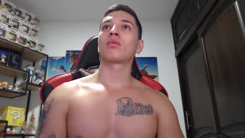 Snapshot of john_s117 chatting on 01.10.25 JOHN online show from 01.10.25