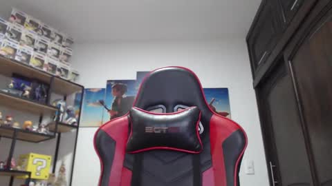 Snapshot of john_s117 chatting on 02.28.25 JOHN online show from 02.28.25