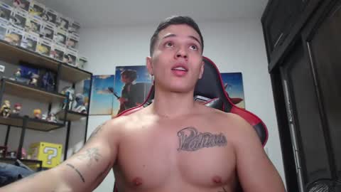 Snapshot of john_s117 chatting on 03.07.25 JOHN online show from 03.07.25