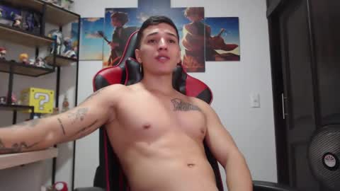 Snapshot of john_s117 chatting on 03.10.25 JOHN online show from 03.10.25