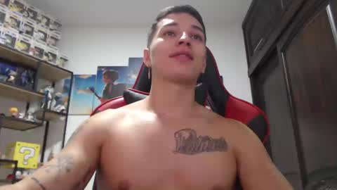 Snapshot of john_s117 chatting on 03.11.25 JOHN online show from 03.11.25