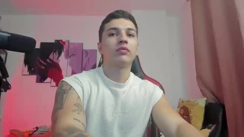 Snapshot of john_s117 chatting on 10.09.25 JOHN online show from 10.09.25