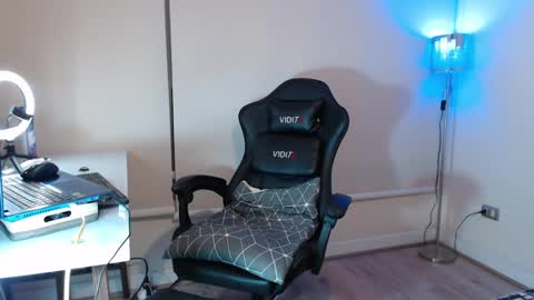 john online show from 12.10.24