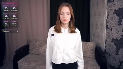 Snapshot of johnnietantum chatting on 10.27.25 Rocio online show from 10.27.25