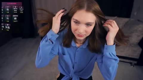 Snapshot of johnnietantum chatting on 11.03.25 Rocio online show from 11.03.25