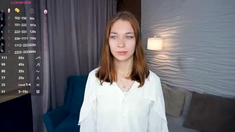 Snapshot of johnnietantum chatting on 11.17.25 Rocio online show from 11.17.25