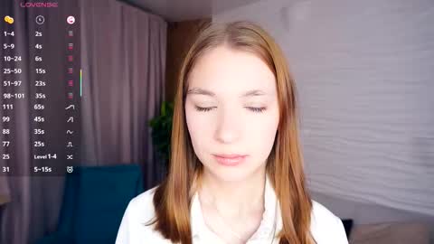 Snapshot of johnnietantum chatting on 11.23.25 Rocio online show from 11.23.25