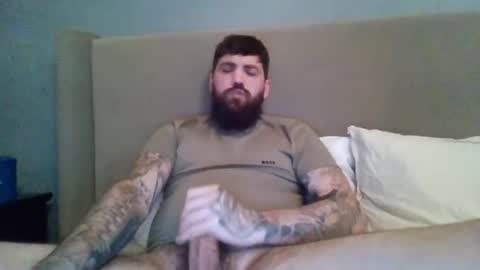 Snapshot of johnny2417 chatting on 02.12.25 johnny2417 online show from 02.12.25