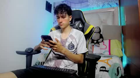 johnny_cagee online show from 11.23.25