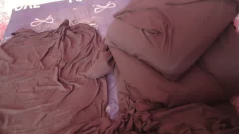 Snapshot of johnny_positive chatting on 02.24.25 Johnny online show from 02.24.25