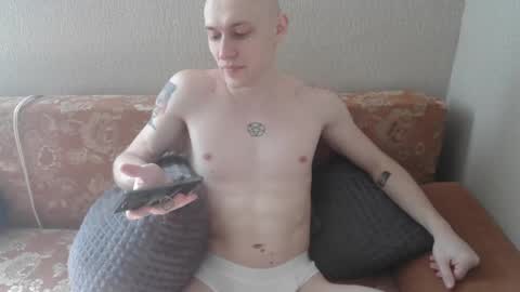 Snapshot of johnny_positive chatting on 03.11.25 Johnny online show from 03.11.25