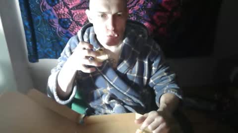 Snapshot of johnny_positive chatting on 10.01.25 Johnny online show from 10.01.25