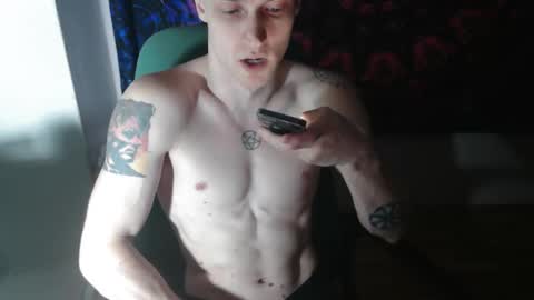 Snapshot of johnny_positive chatting on 10.11.25 Johnny online show from 10.11.25