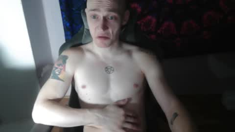 Snapshot of johnny_positive chatting on 10.12.25 Johnny online show from 10.12.25