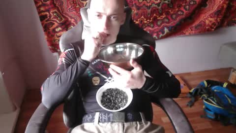 Snapshot of johnny_positive chatting on 10.19.25 Johnny online show from 10.19.25