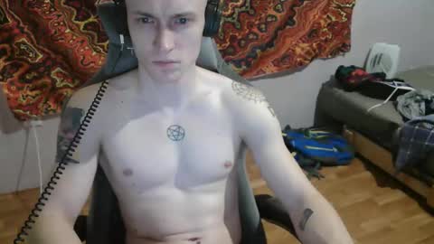 Snapshot of johnny_positive chatting on 11.07.25 Johnny online show from 11.07.25