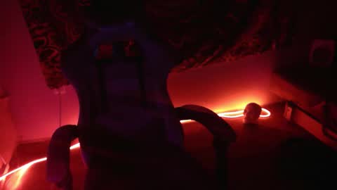 Snapshot of johnny_positive chatting on 11.15.25 Johnny online show from 11.15.25