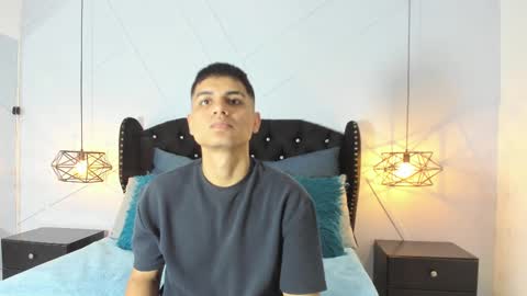 johnny_romano online show from 02.11.25