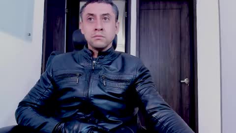 Snapshot of johnny_seens1 chatting on 06.06.26 Johnny online show from 06.06.26