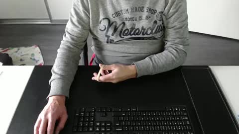 Snapshot of johnny_walker13 chatting on 12.24.24 Johnny Walker13 online show from 12.24.24