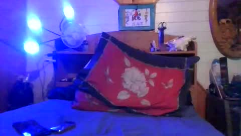 Snapshot of johnnyct36 chatting on 11.25.25 johnnyct36 online show from 11.25.25