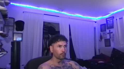 Snapshot of johnnydeep66 chatting on 10.01.25 JohnnyDeep66 online show from 10.01.25