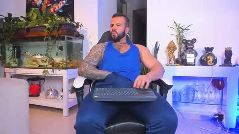 Snapshot of johnnygrayson_ chatting on 02.07.26 JOHNNY online show from 02.07.26