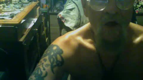 johnnyshung1 online show from 10.16.25