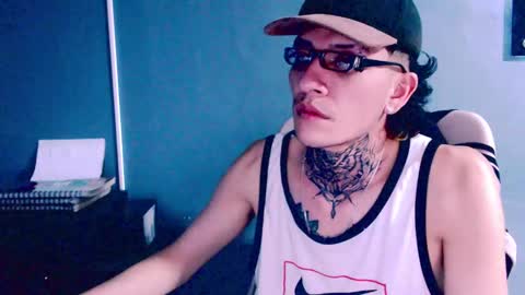 johnsonisaac94  online show from 12.22.24