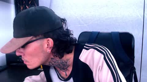 johnsonisaac94  online show from 02.09.25