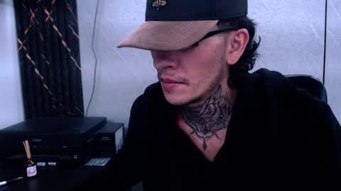 johnsonisaac94  online show from 02.14.25