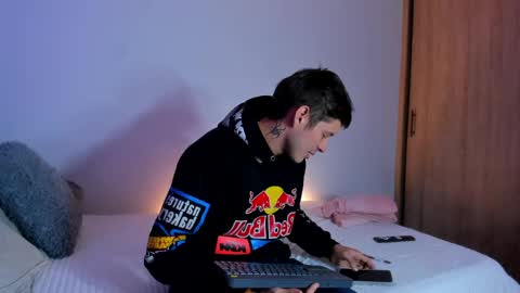 johnycooper08 online show from 06.05.26