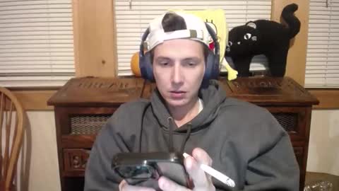 Snapshot of johstondude chatting on 10.30.25 Johston online show from 10.30.25