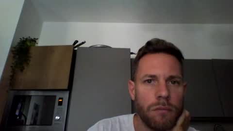 Snapshot of jojo19844 chatting on 09.15.25 jojo19844 online show from 09.15.25