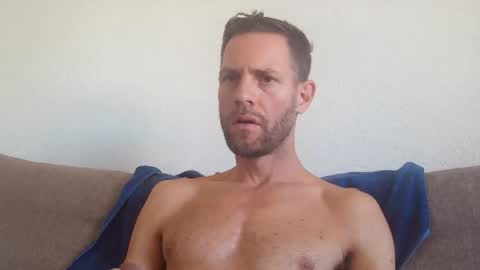 Snapshot of jojo19844 chatting on 09.27.25 jojo19844 online show from 09.27.25