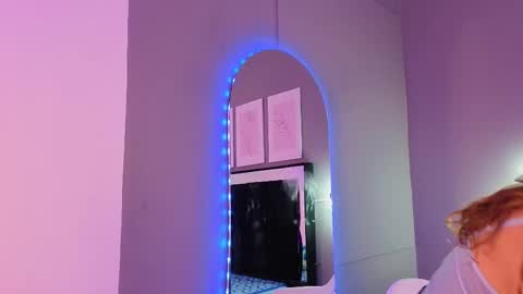 Snapshot of jolie_lov chatting on 02.26.26 jolie_lov online show from 02.26.26