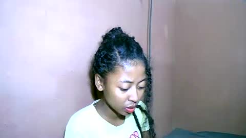 joliekah27 online show from 02.24.25