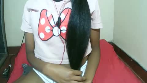 joliekah27 online show from 12.14.25